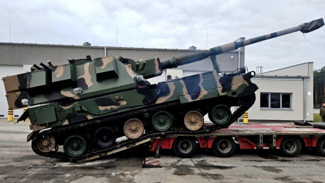 „W powietrzu czuć święto artylerzystów”. Kraby wjechały do 5. Lubuskiego Pułku Artylerii