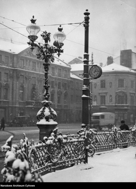Warszawa. Ulica Krakowskie Przedmieście