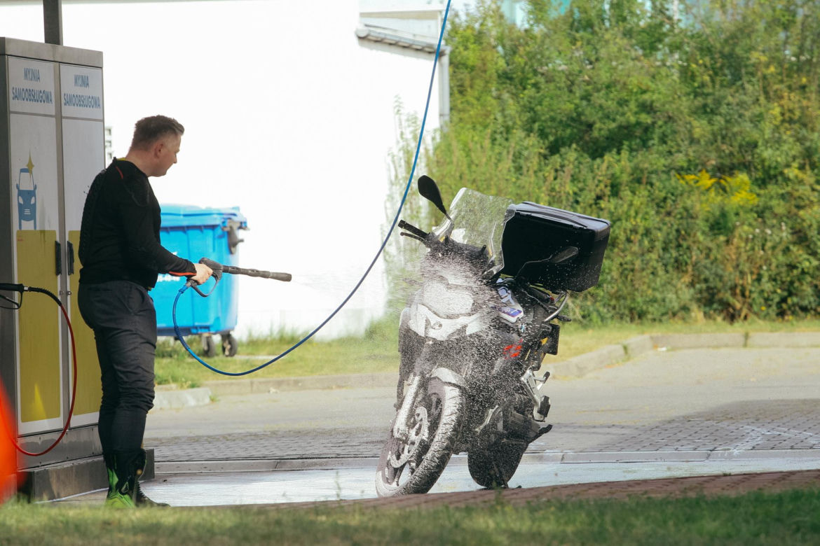 Minister Jakub Stefaniak odpicował sobie maszynę