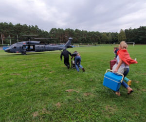 Policyjny Black Hawk przywiózł do Wrocławia serce