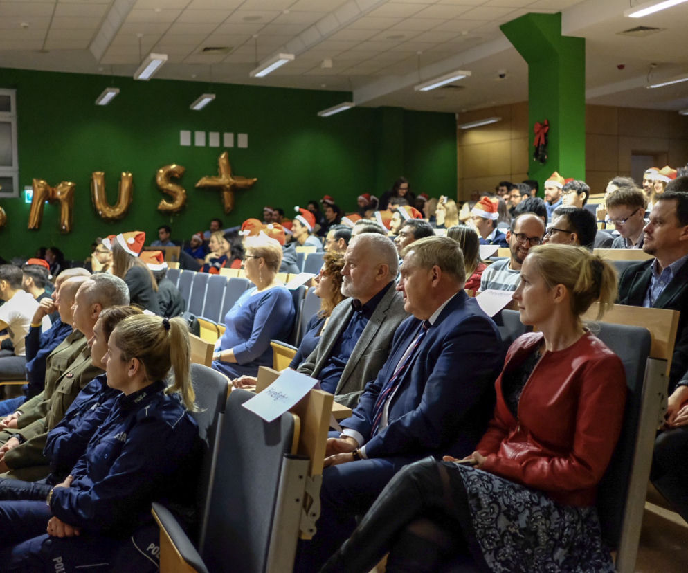 Prezydent spotkał się ze studentami z Erasmusa