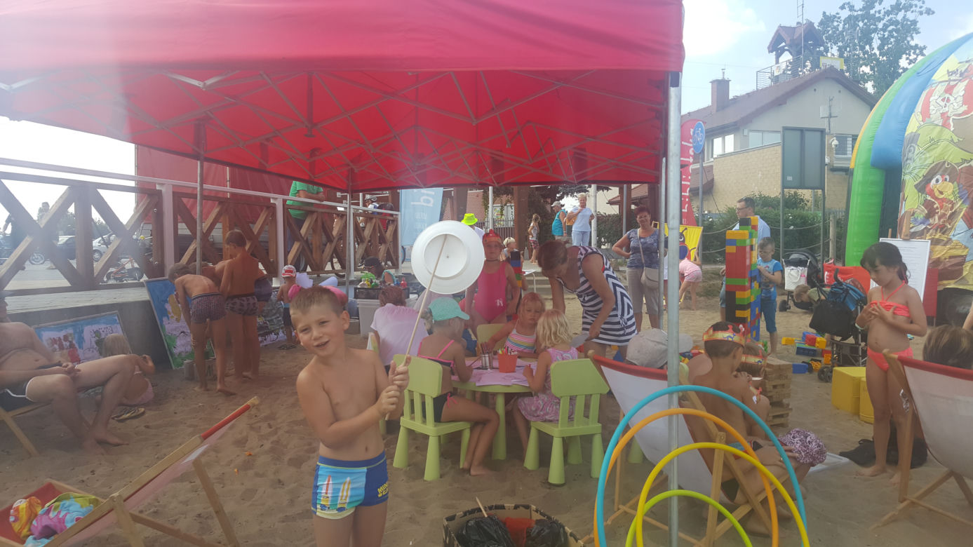 Biblioteka przy plaży w Dąbrowie Górniczej