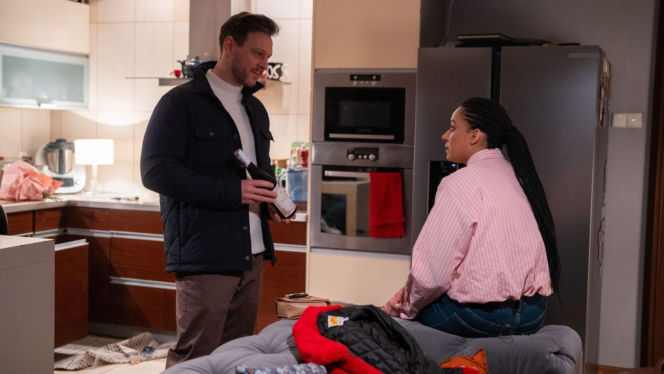 Na dobre i na złe odc. 989. Maria (Sylwia Achu), Jakub Dobry (Mateusz Kmiecik)