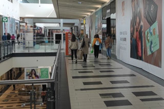 Od dzisiaj galerie handlowe stoją ponownie otworem - Jak wygląda pierwszy dzień? [FOTO]