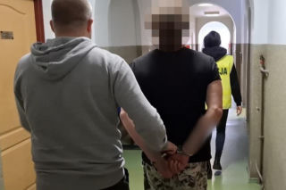 Błyskawiczna akcja policji! Trzech młodych mężczyzn zatrzymano w ich mieszkaniach