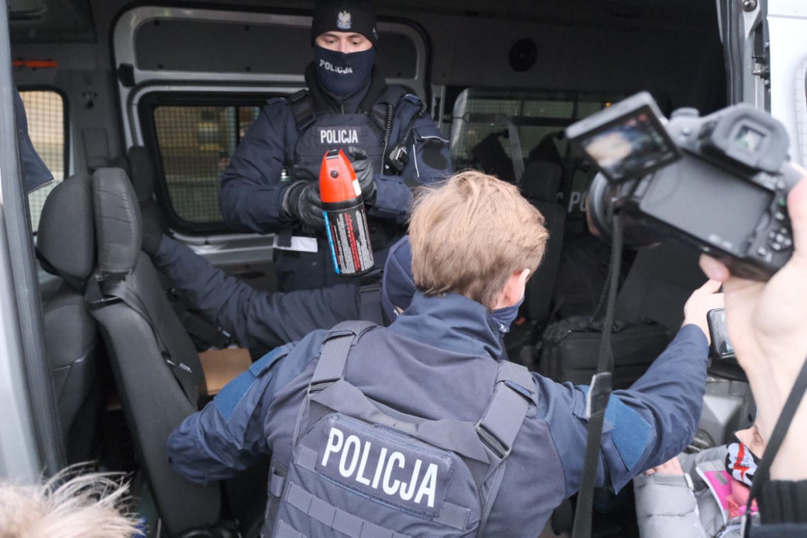 Starcie policji z uczestnikami protestu