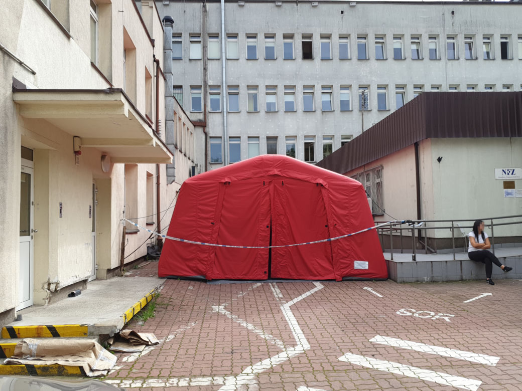 Przyszedł pod izbę przyjęć i zmarł?