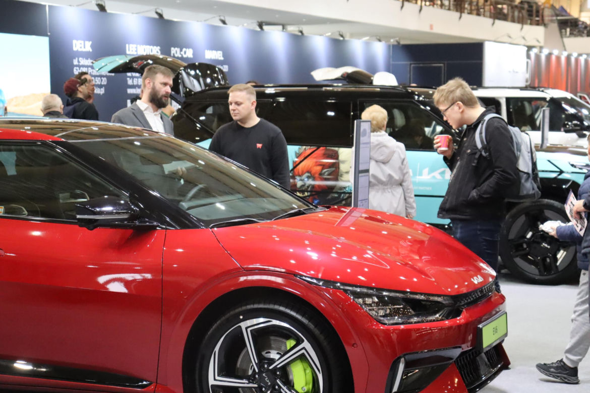Poznań Motor Show - tak wyglądał piątek na MTP!