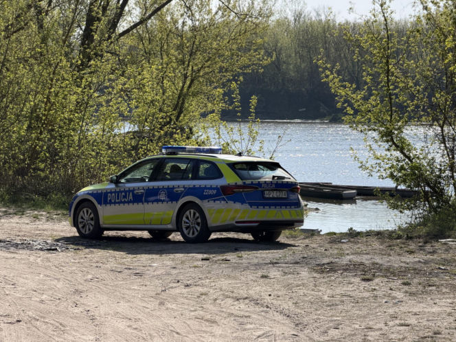 Jednego dnia z Wisły wydobyto dwa ciała.