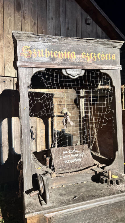 Na miejscu powitali nas sami Adamczewscy z rodziną, chłopami i Andrzejem oraz twórcy "1670"
