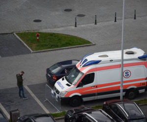Kolejki na test na COVID-19. Dramat pacjentów 