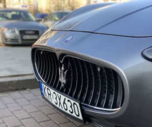 MiłyPan jeździ sportowym Maserati GranTurismo