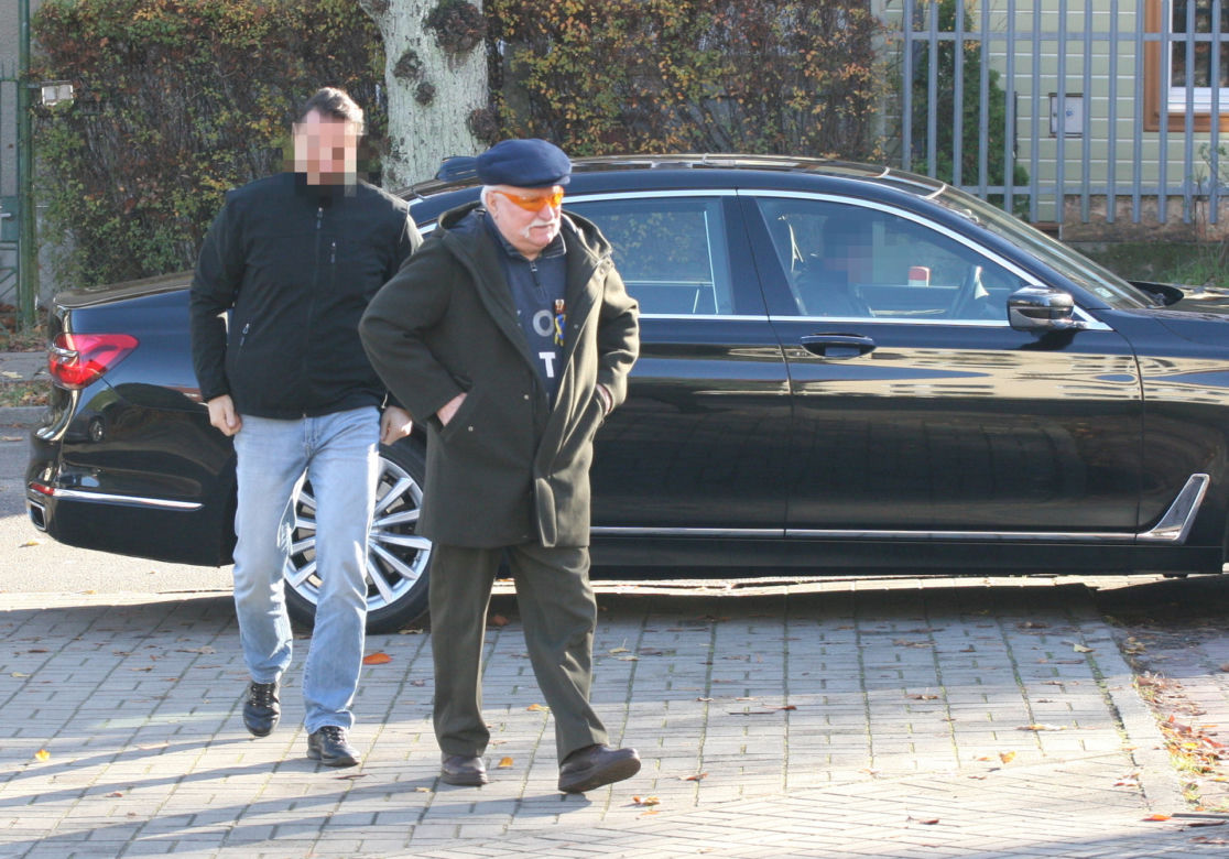 Lech Wałęsa na niedzielnej mszy
