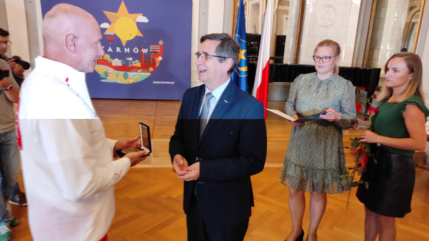 Spotkanie z tarnowskimi paraolimpijczykami w Sali Lustrzanej
