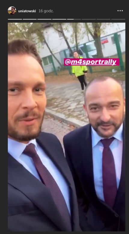 M jak miłość. Leszek Krajewski (Sławek Uniatowski) z dublerem na planie