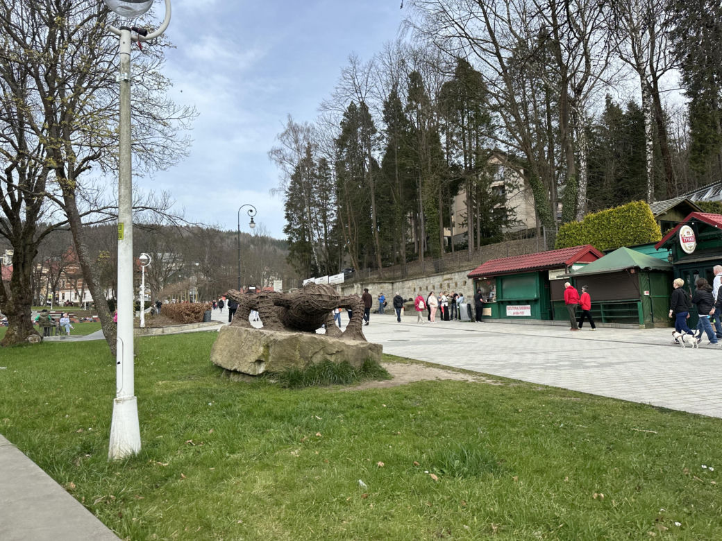 Krynica-Zdrój znów tętni życiem. Uzdrowisko przeżywa drugą młodość 