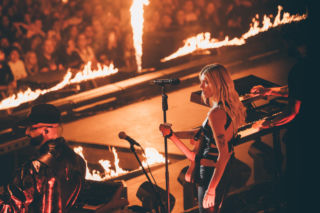 Daria Zawiałow z niespodziankami: świąteczna pula biletów na halową trasę artystki, merch i wyjątkowa pamiątka spod PGE Narodowego!