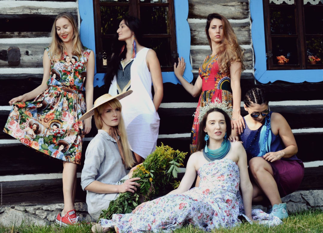 Modelki i uczestniczki retro targów Kogel Model w stylizacji vintage