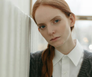 2026 rok zdominuje styl retro. Te kamizelki po babci będą modowym hitem