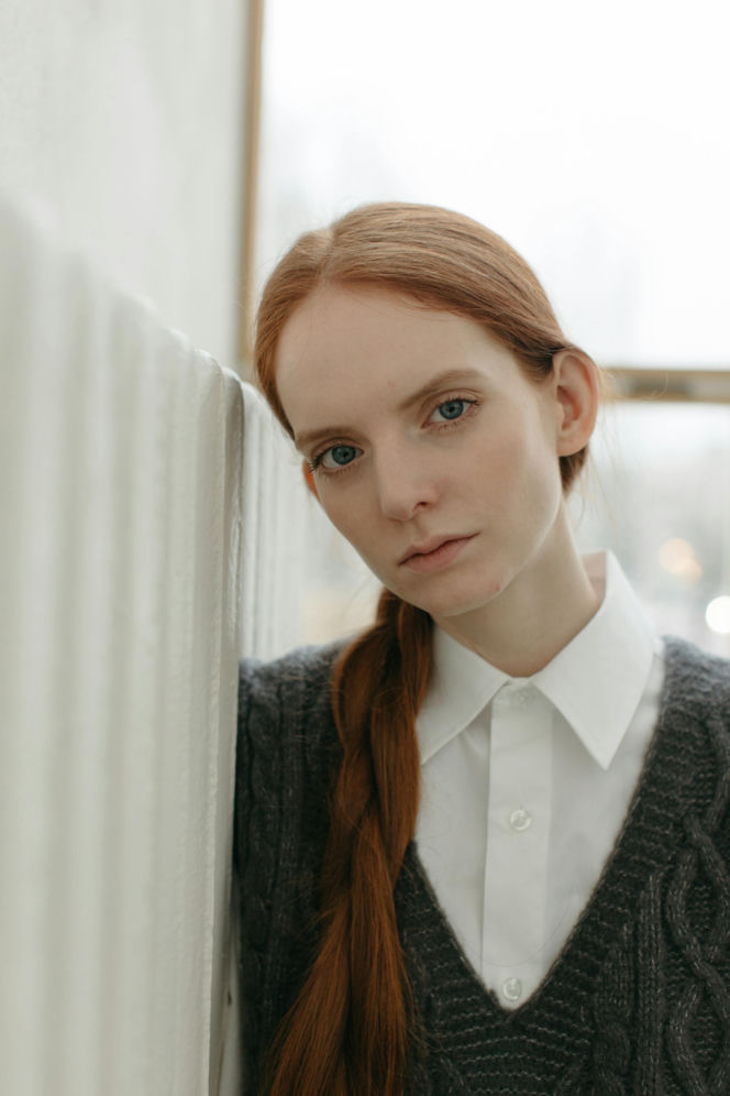 2026 rok zdominuje styl retro. Te kamizelki po babci będą modowym hitem