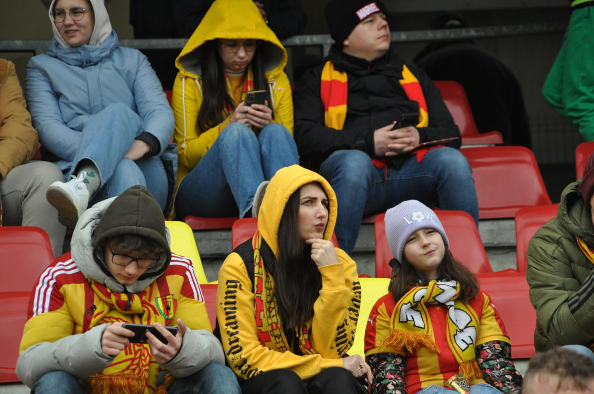Korona Kielce - Pogoń Szczecin. Zobacz zdjęcia z trybun Suzuki Areny