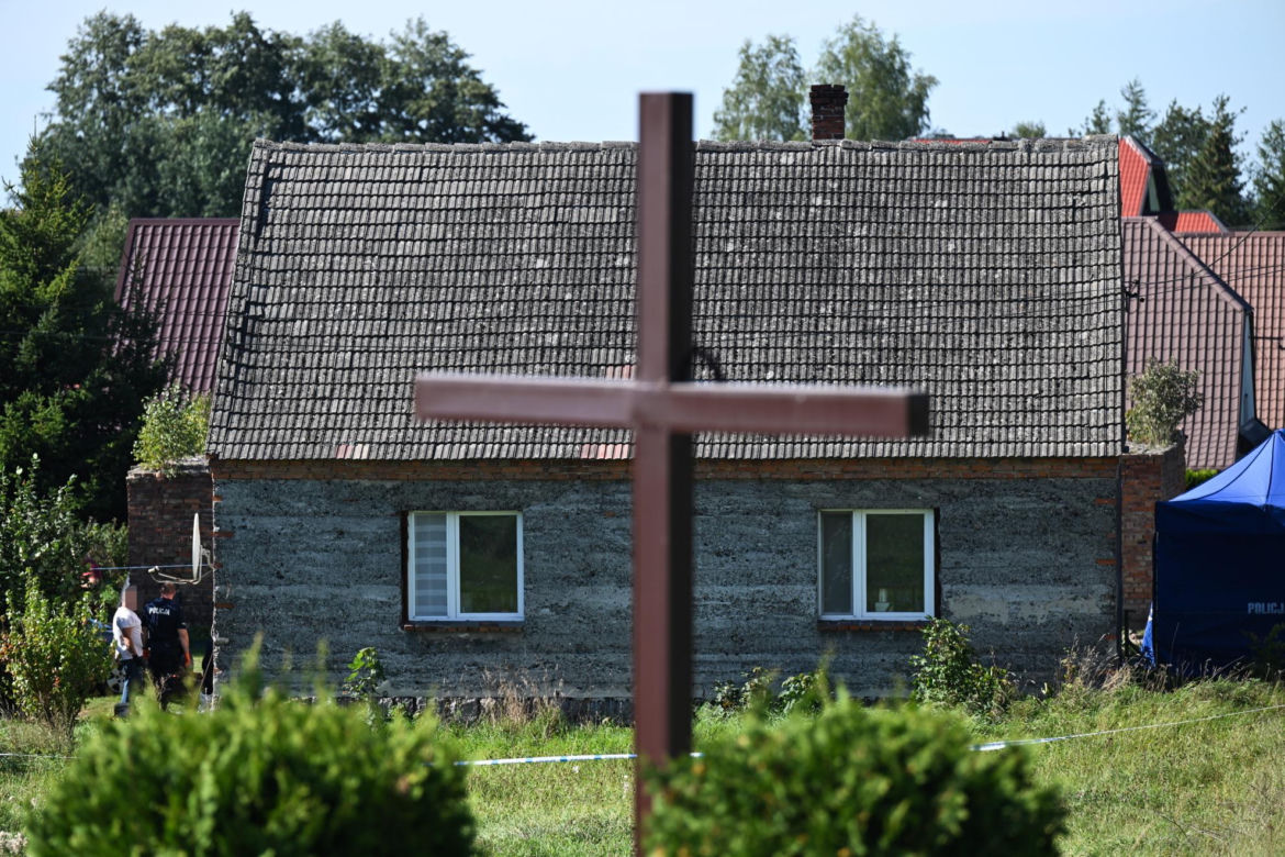 54-latek żył z Pauliną jak z żoną, drugą córkę zgwałcił. Dzieci zamordowali z zimną krwią