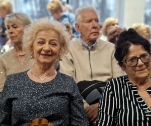 Starachowice. Moda, która nie zna metryki! Międzypokoleniowe show w Centrum Kreatywności Pałacyk