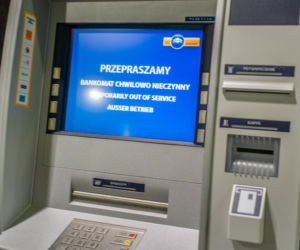 Panika w Polsce - w bankach i przy bankomatach po ataku Rosji na Ukrainę