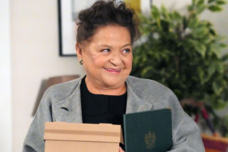 Barwy szczęścia, odc. 3336. Lucyna Zwierzchowska (Grażyna Zielińska)