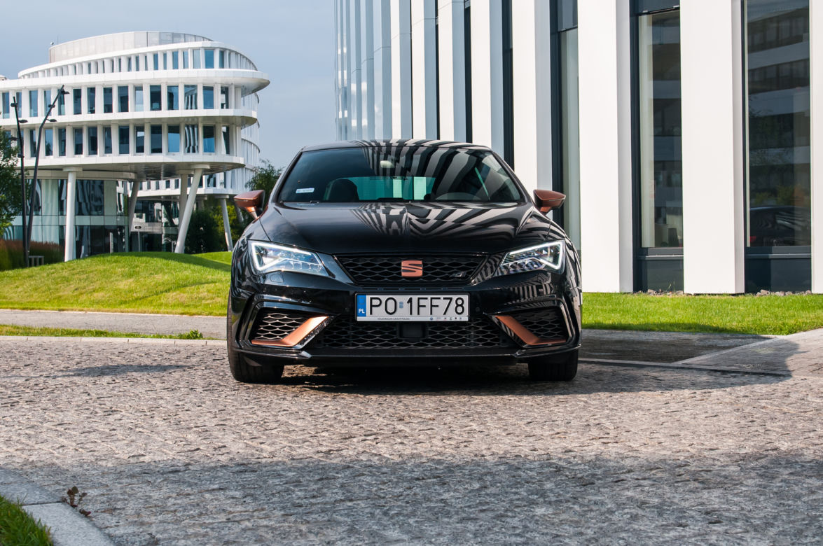 Seat Leon Cupra R 2.0 TSI 310 KM 6MT