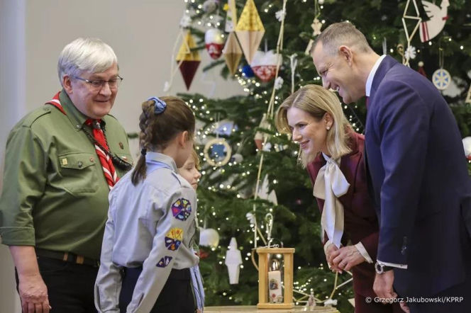 Nawrocki stał obok instrumentu i aż go kusiło! Nie mógł się powtrzymać. Nagranie krąży po sieci