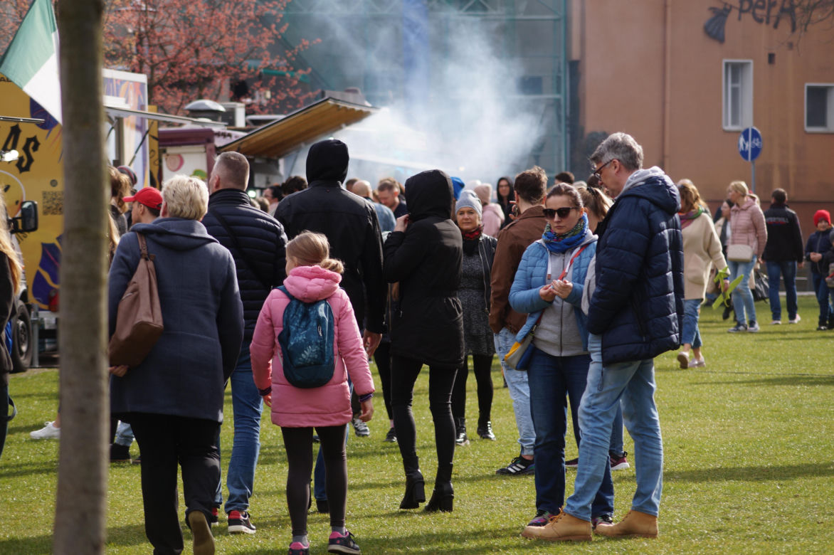 Knajpy na kółkach zaparkowały w Bydgoszczy. Za nami kolejne spotkanie z food truckami [ZDJĘCIA]