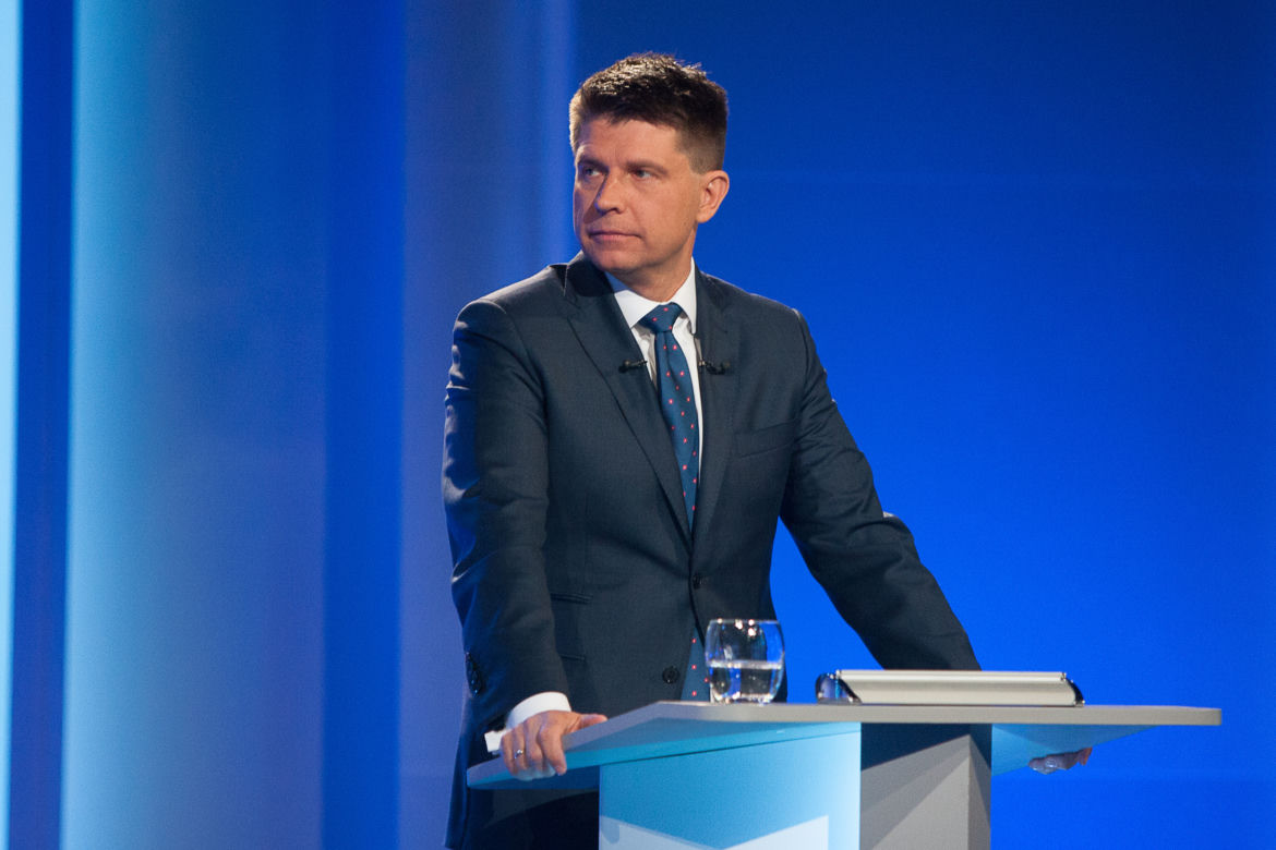 ODPRAWY DLA STARYCH, TABLETY DLA NOWYCH.