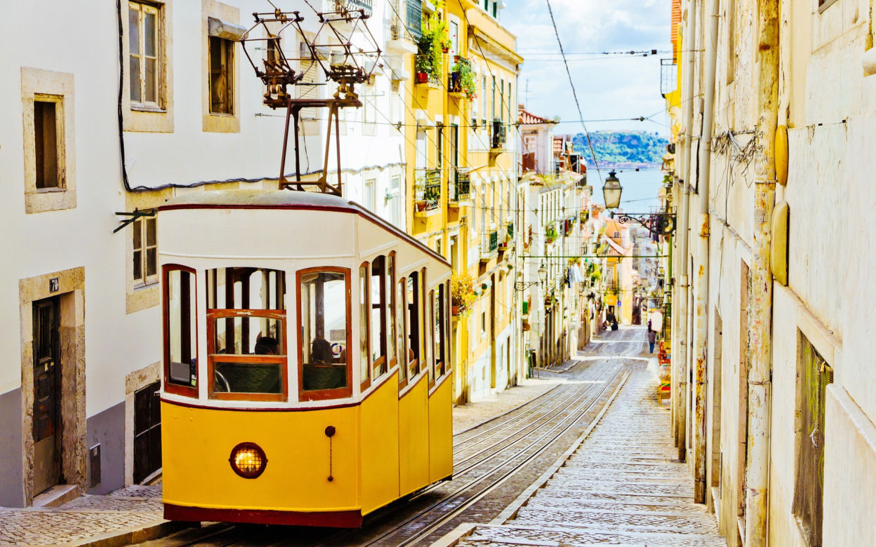 Lizbona, Portugalia - 100 km2