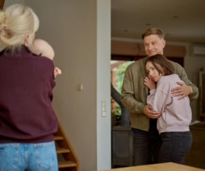 Na Wspólnej odc. 4128. Ania (Sonia Mietielica), Igor (Jakub Wesołowski), Ewa (Ewa Gawryluk), Jaś (Kazio Wierzbicki)