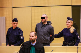 Chciał zobaczyć strusia, skatował go na śmierć.