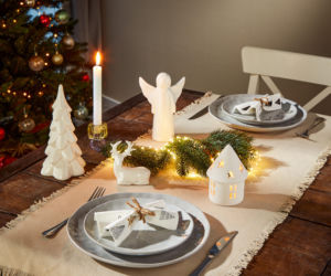 Magia świąt zaczyna się w domu. Te dekoracje wprowadzą bajkowy klimat do twoich wnętrz 