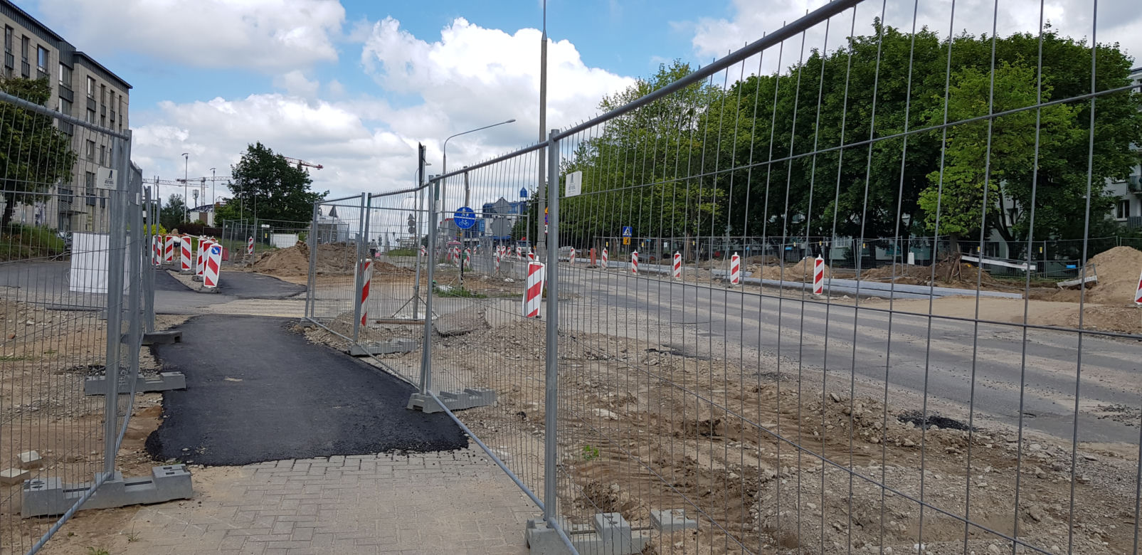 Jak teraz wygląda plac budowy na odcinku Piłsudskiego od skrzyżowania z Dworcową do skrzyżowania z Leonharda i Wyszyńskiego