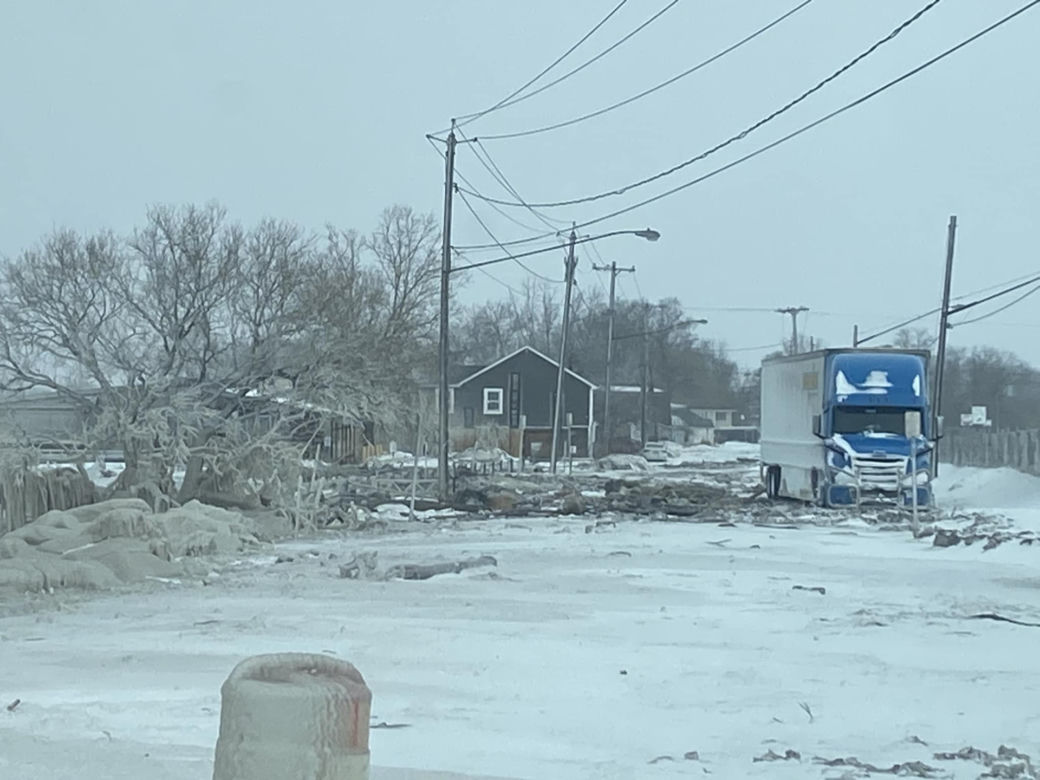Domy skute lodem