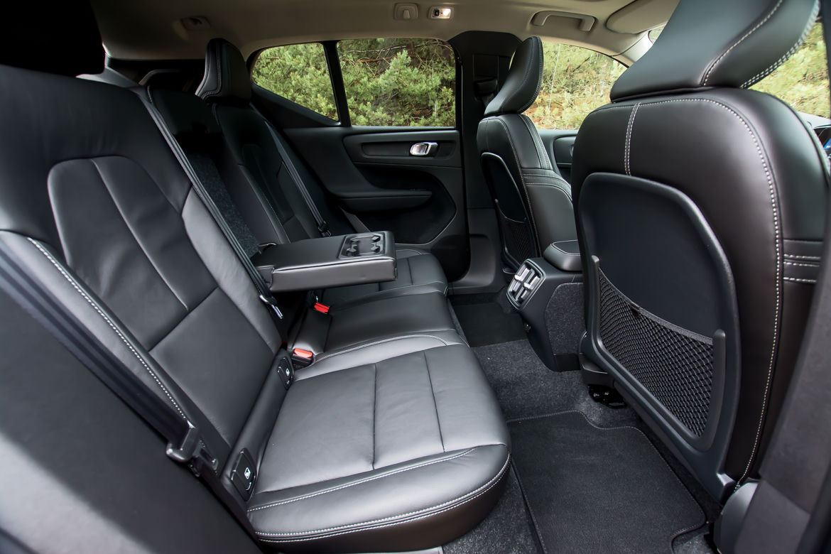 Volvo XC40 D4 AWD AT8 Momentum