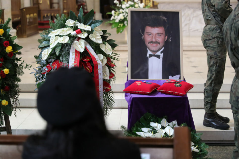 Pogrzeb Krzysztofa Krawczyka. Nabożeństwo żałobne w łódzkiej archikatedrze