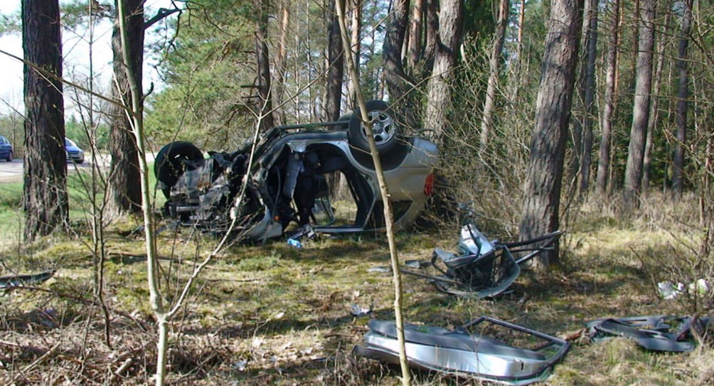 Wypadek toyoty we wsi Frącki
