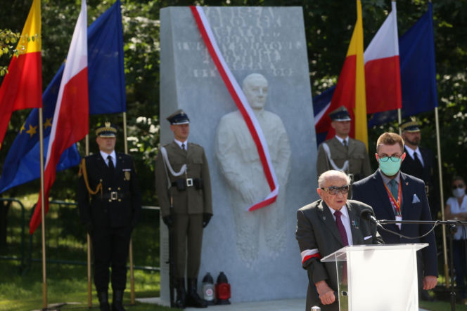 Odsłonięto tablicę upamiętniającą powstańca warszawskiego Jerzego Mindziukiewicza „Jura”