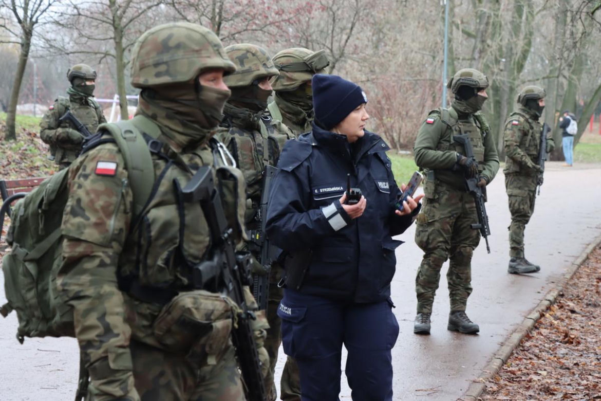 Warszawa: Antyterroryści w akcji! Służby zaskoczyły mieszkańców na Ochocie