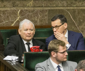 Jarosław Kaczyński. Chory prezes znowu przyszedł do pracy