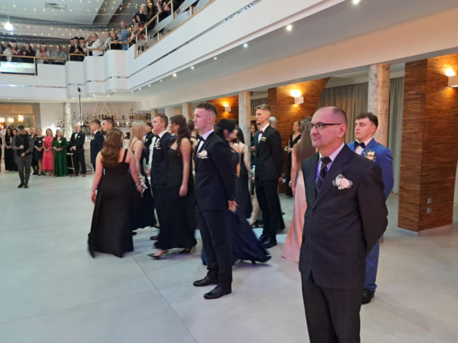 Studniówka 2026 maturzystów ZSTM w Skarżysku-Kamiennej