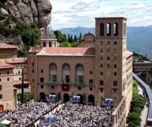 Papież w Montserrat: niech nienawiść ustąpi miejsca nadziei i pokojowi