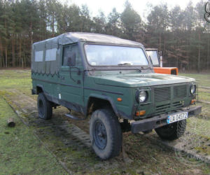 Samochód terenowy HONKER 2000, rok produkcji 2003 