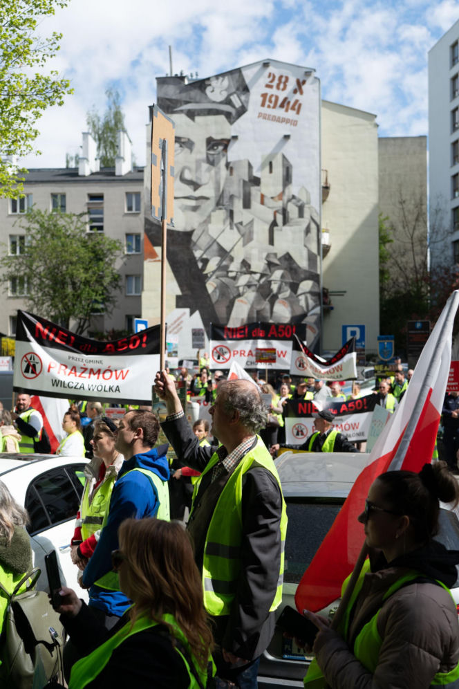 Dramat setek rodzin pod Warszawą! Nowa autostrada zburzy ich domy?! „Żyjemy na bombie”