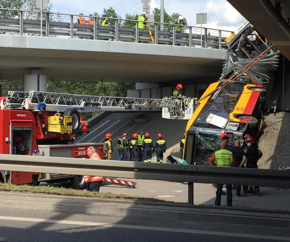 Tragiczny wypadek autobusu w Warszawie